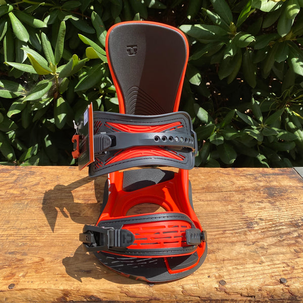 23/24 Union Ultra Hot Red – Flipside Boardshop