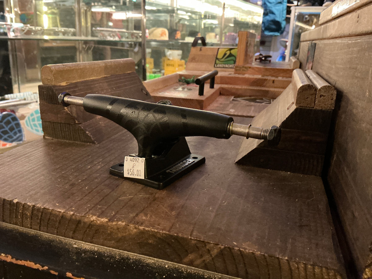 Skateboard Truck Thunder Sonora Black