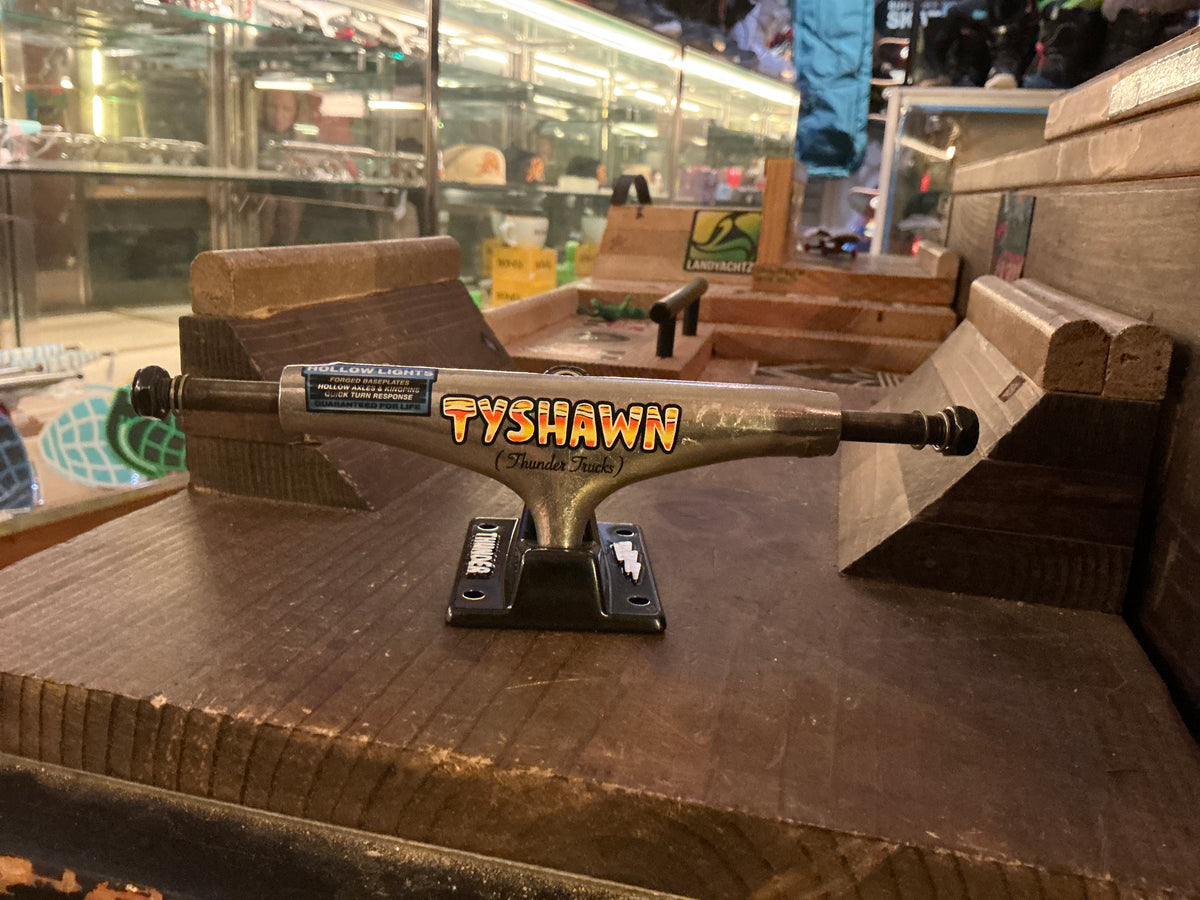 Skateboard Trucks Thunder Tyshawn so good