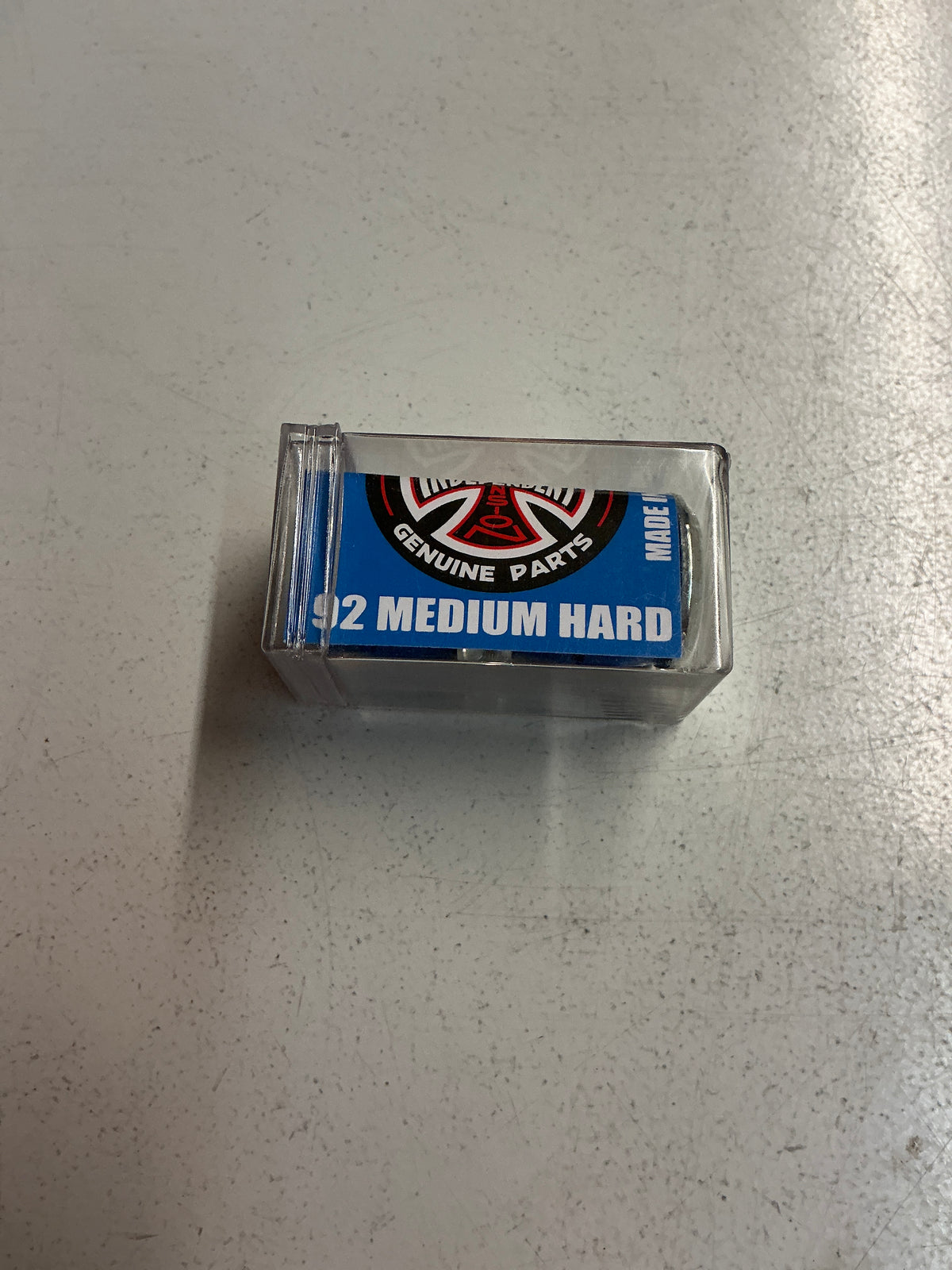 Independent Standard Conical 92 (med hard) blue bushing with washers