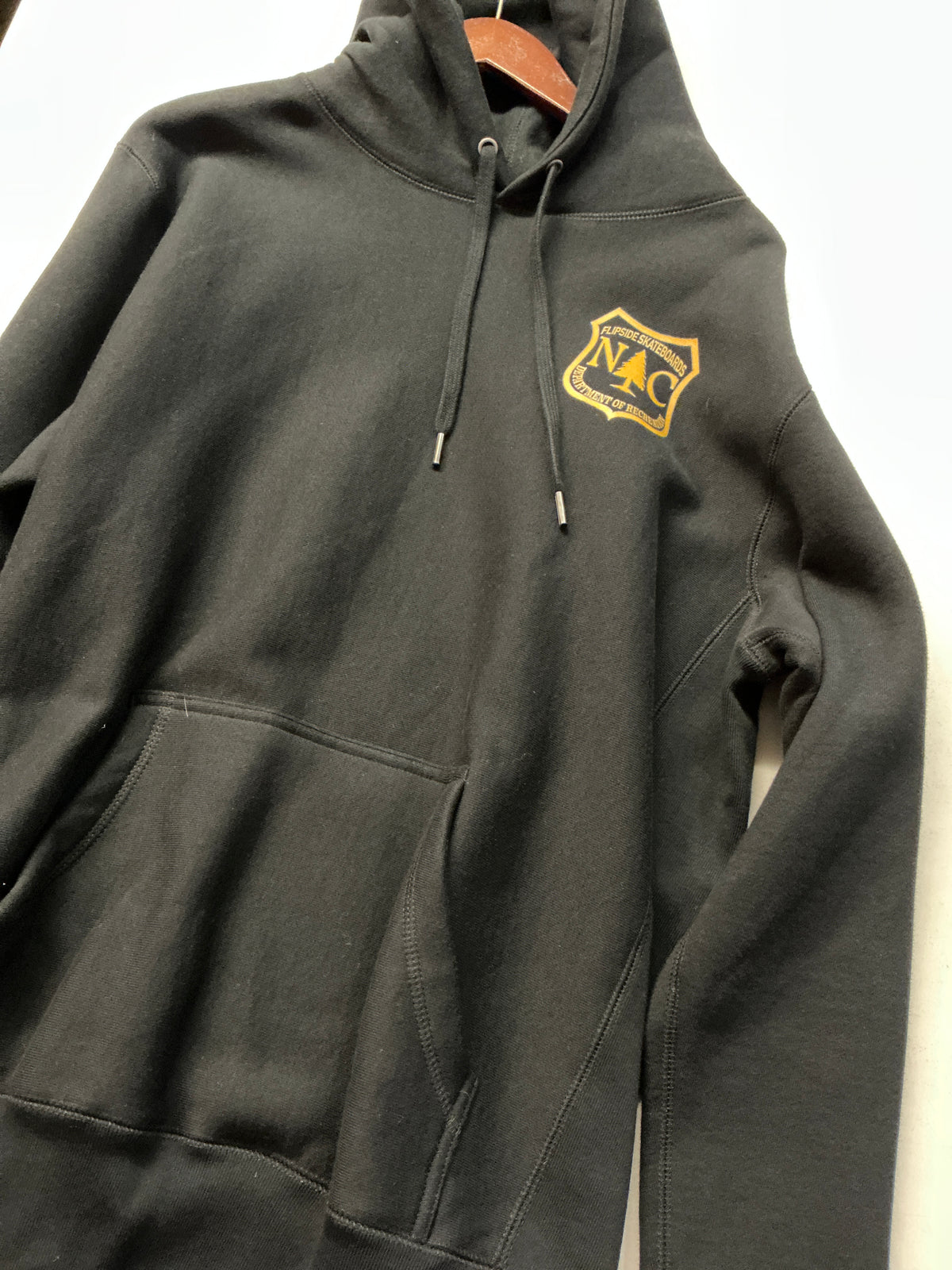 FLIPSIDE P/O YLOGO BLACK
