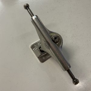 FOUNDY TRUCKS/ PAIR