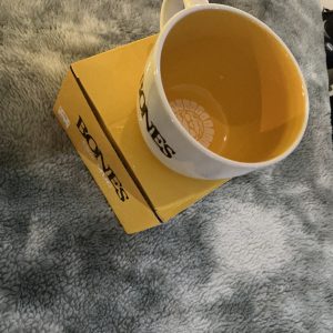 BONES PUSHING UP DAISYS 22 OZ MUG