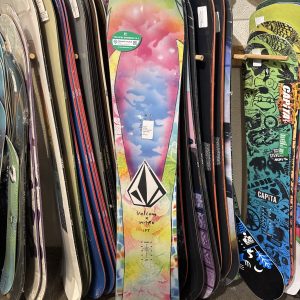 24 NITRO ALTERNATOR X VOLCOM